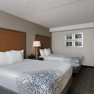מלון La Quinta By Wyndham Meadowlands